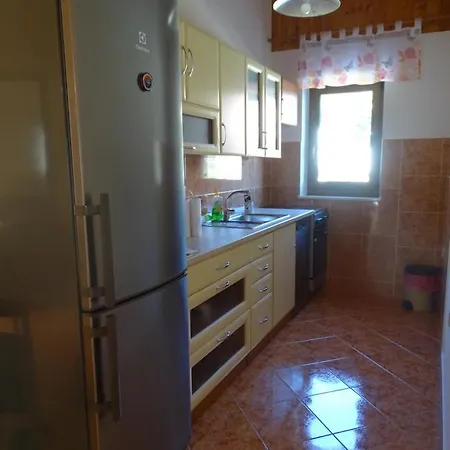 شقة Bregi ماتولي